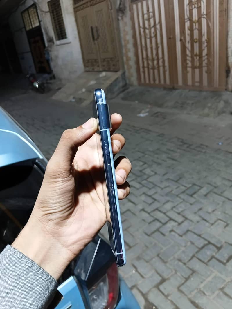 Google Pixel 8 Pro 6