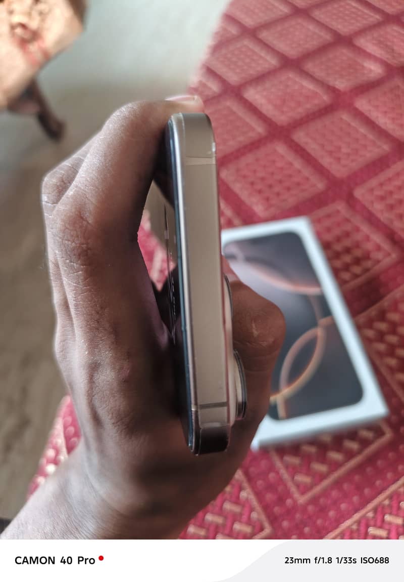 Apple iPhone 16 Pro Max 5