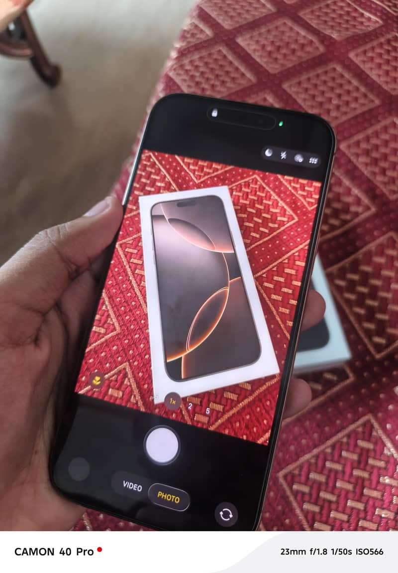Apple iPhone 16 Pro Max 6