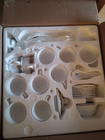 Dinner set 8 person
