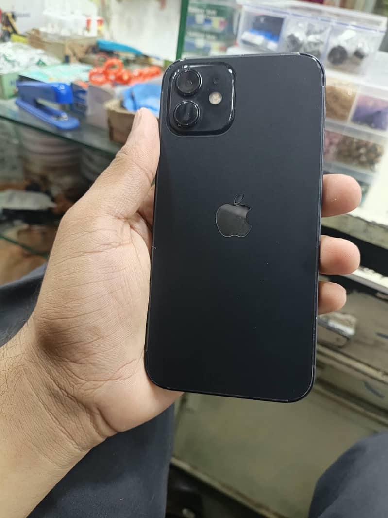 Apple iPhone 12 5