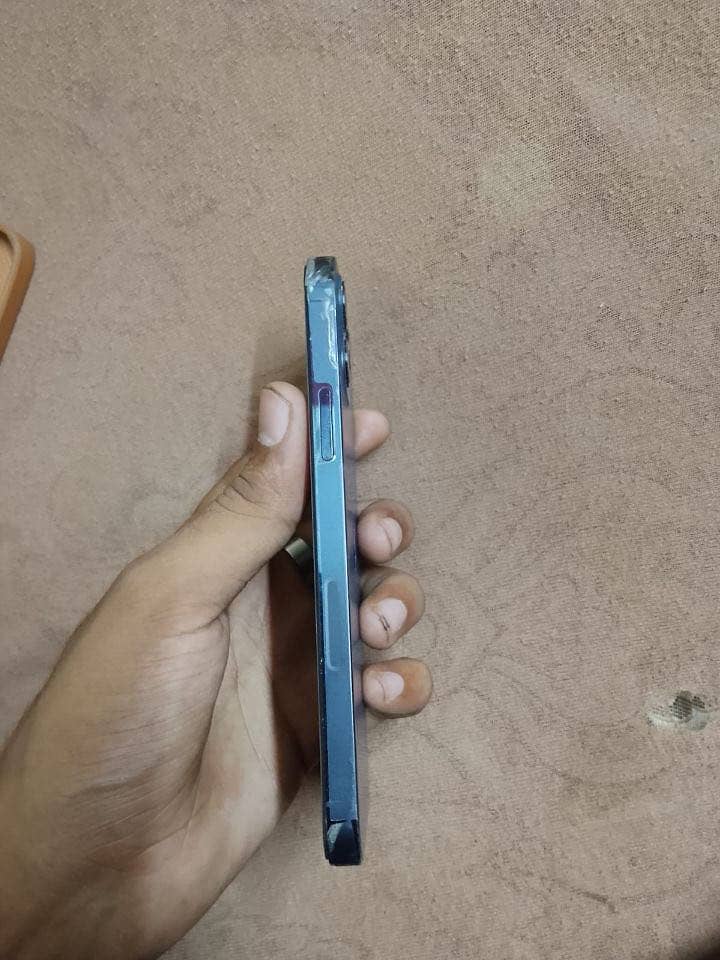 Apple iPhone 12 Pro 1