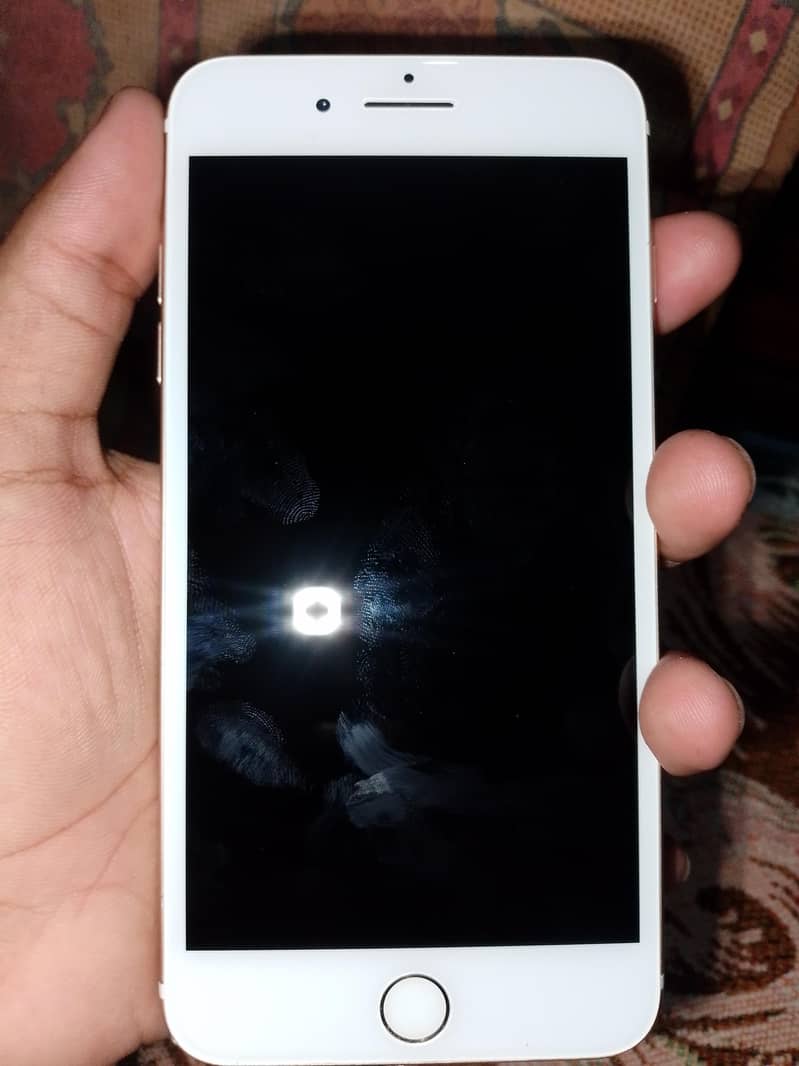 Apple iPhone 7 Plus 0
