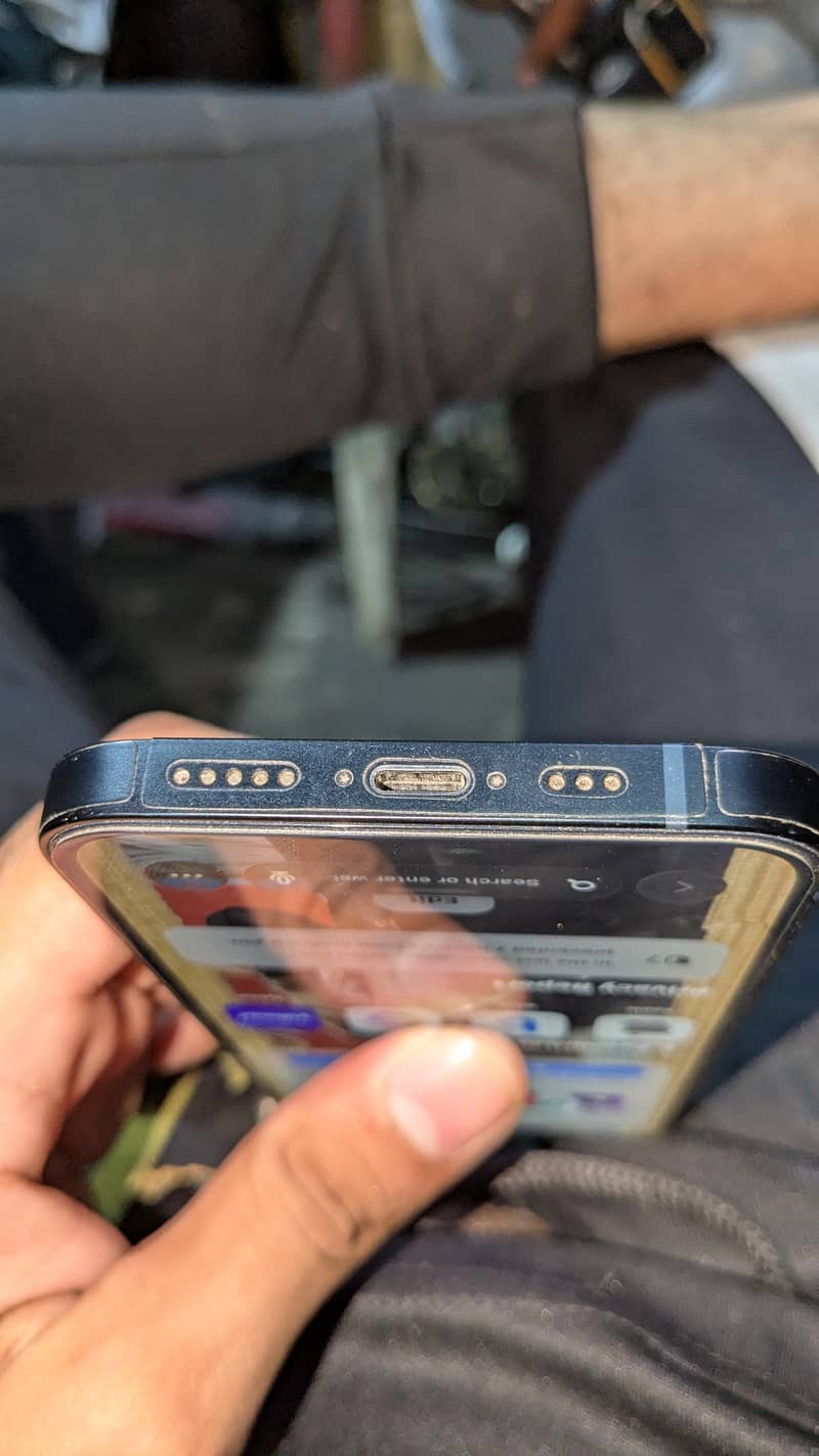 Apple iPhone 13 4