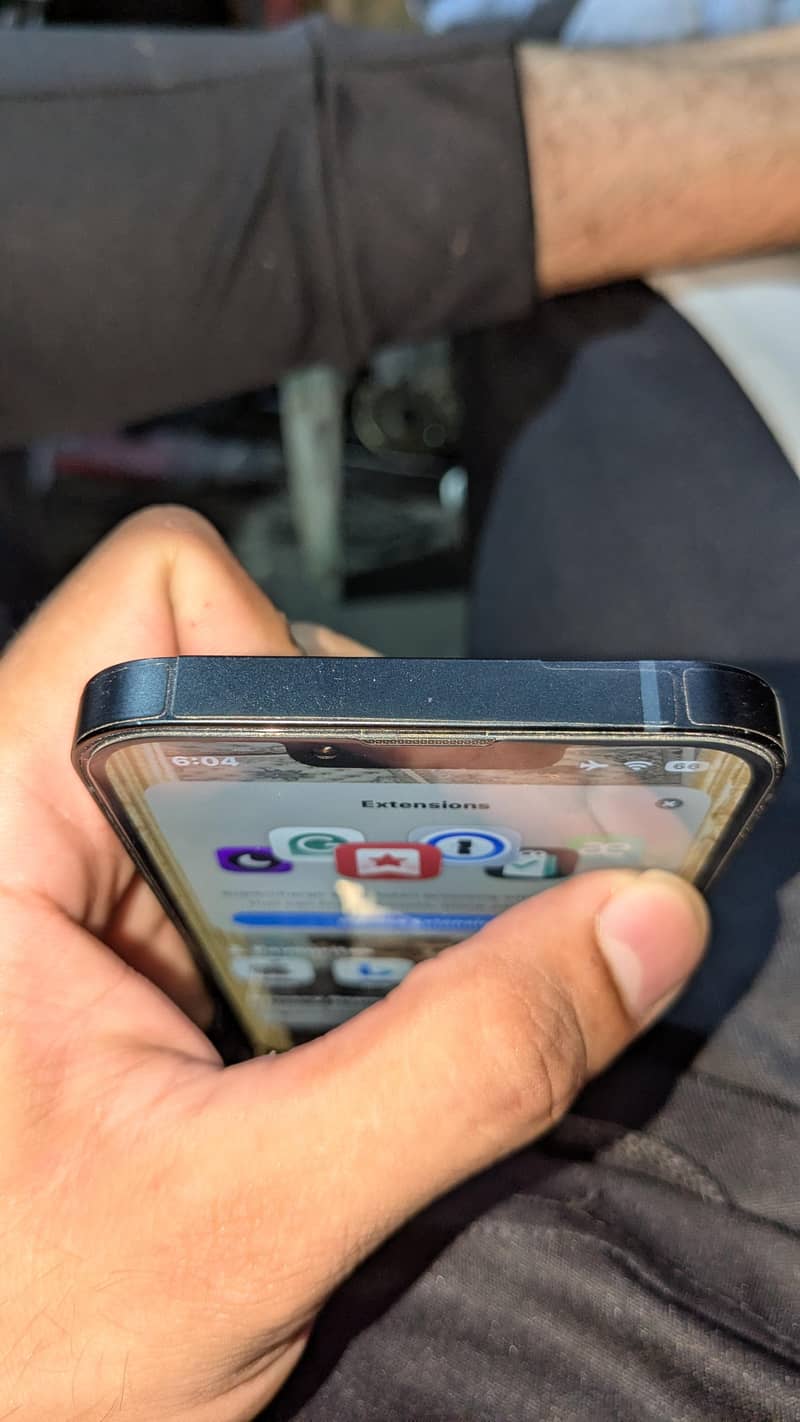 Apple iPhone 13 5