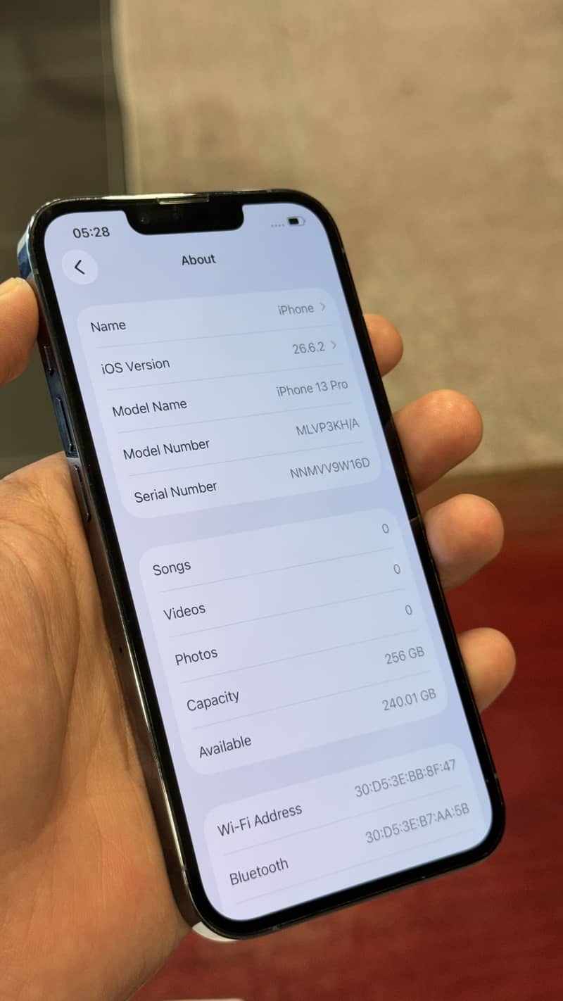 Apple iPhone 13 Pro 4