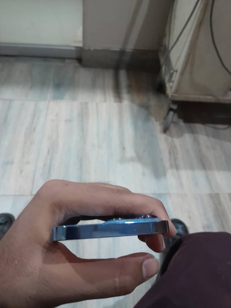 IPhone 13 Pro 4