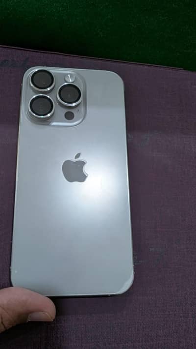 Apple iPhone 15 Pro