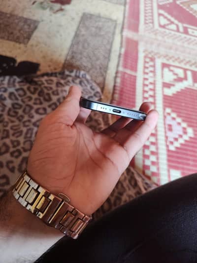 iPhone 15 Pro Fu with box