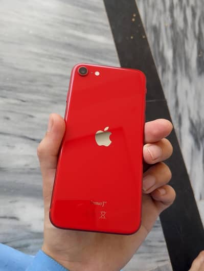 Apple iPhone SE