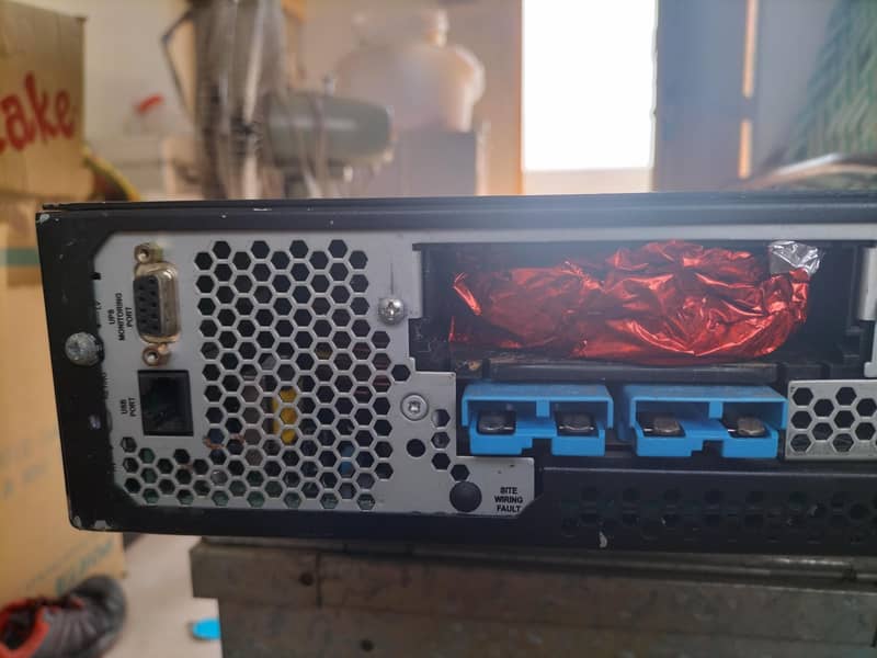 APC ups 1