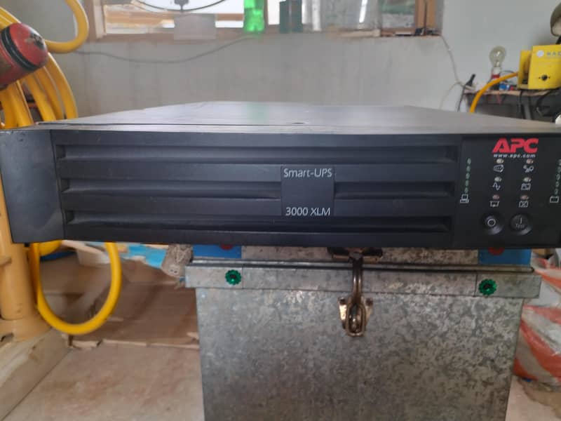 APC ups 8