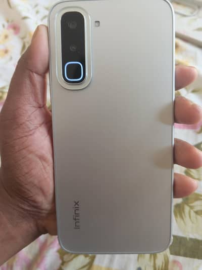 Infinix hot 70 6/128