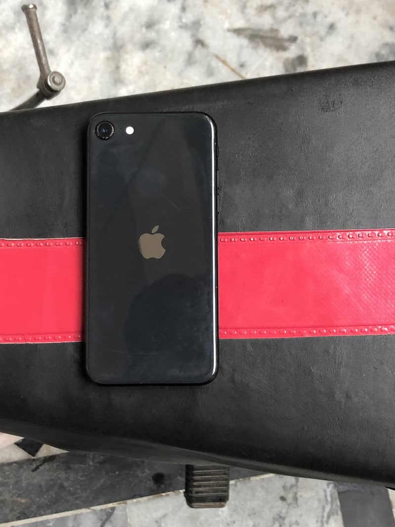 Apple iPhone SE 0