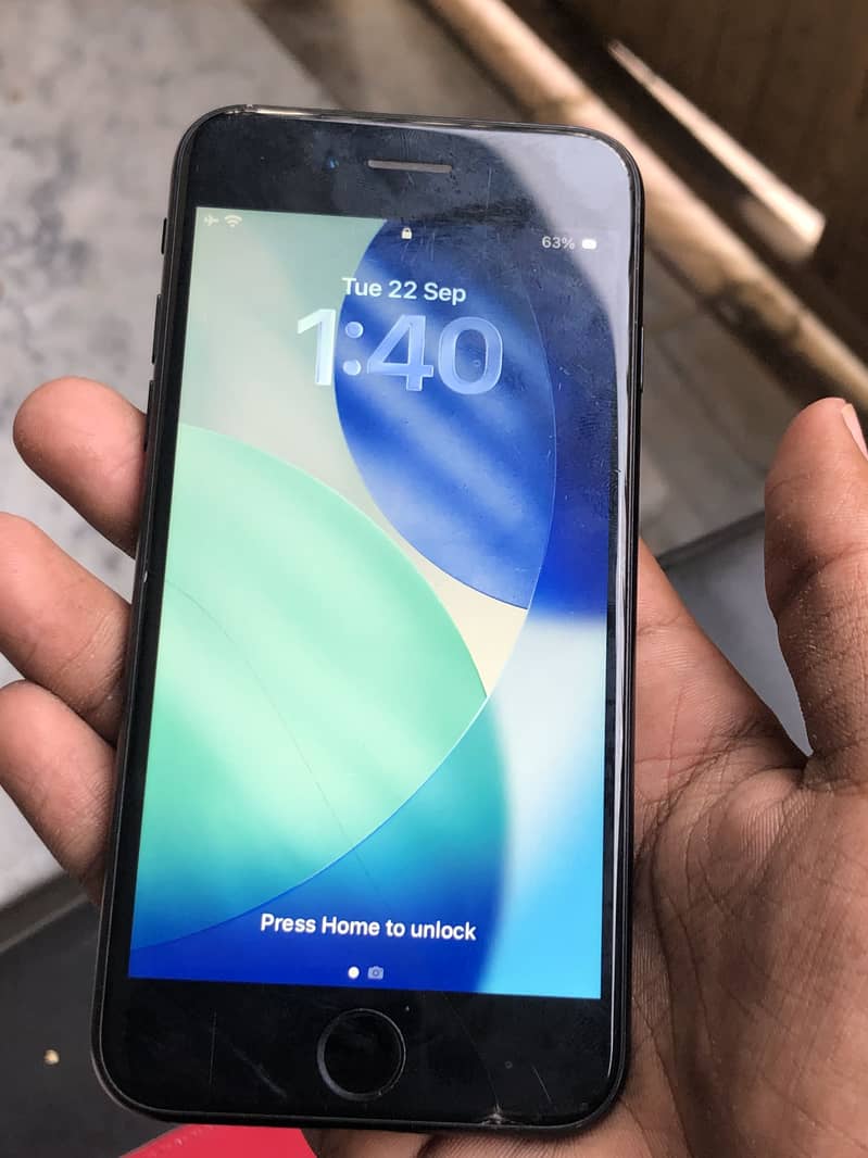 Apple iPhone SE 3