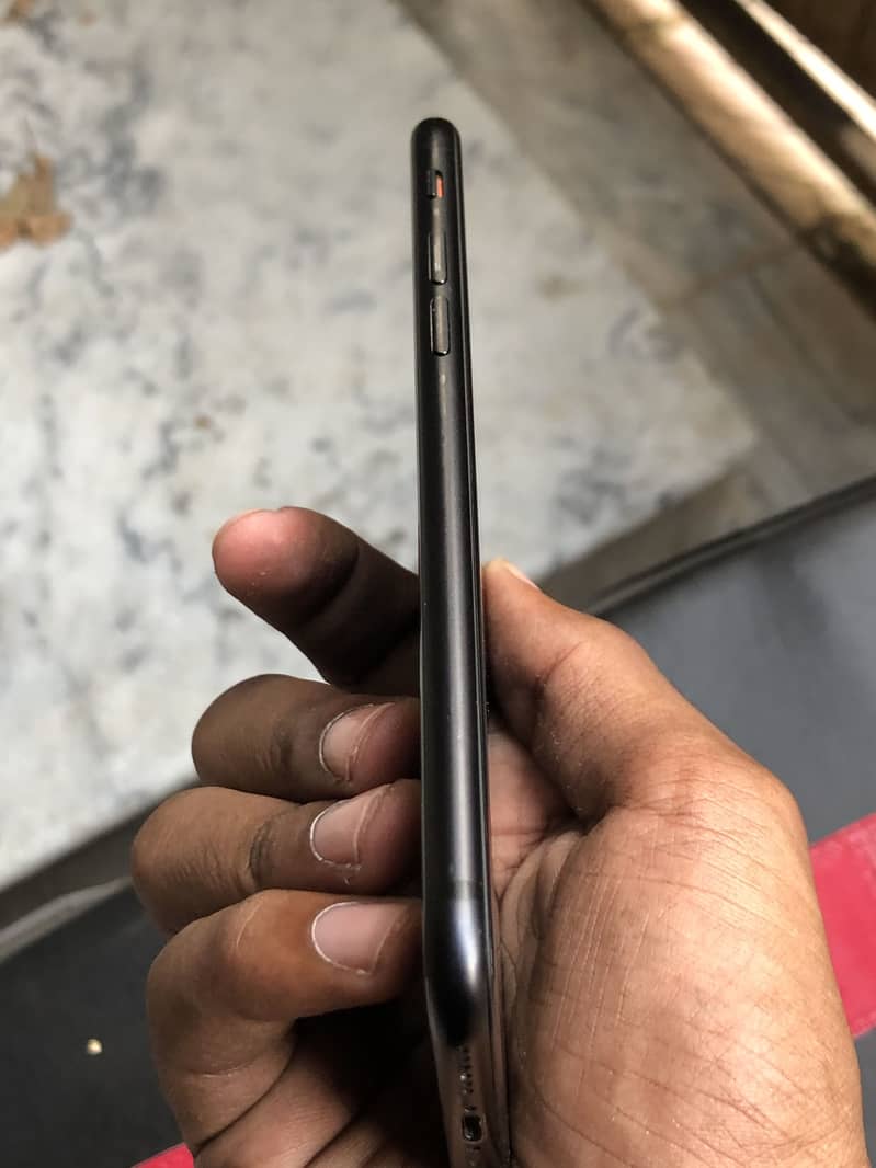 Apple iPhone SE 4