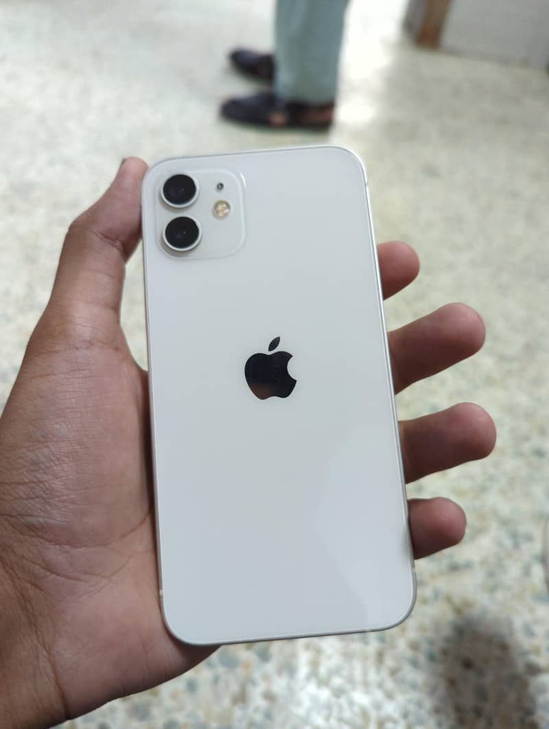 Apple iPhone 12 0