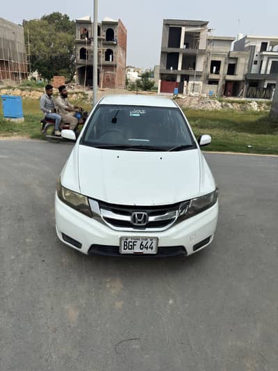 Honda City IVTEC 2013 prosmatic auto total showrr for frsh look urgent