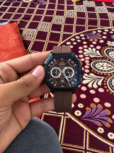 HERYI PREMIUM WATCH ⌚