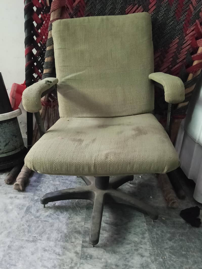Study chair 2