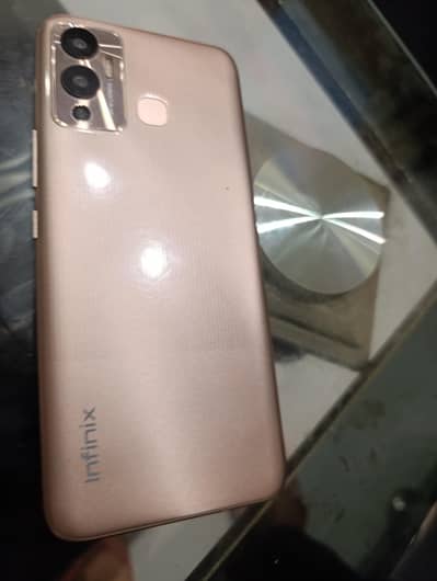 Infinix Hot 12 Play