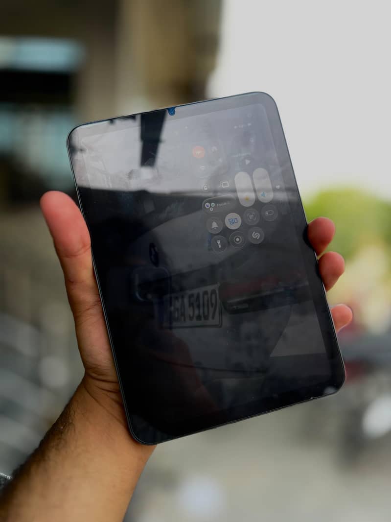 IPAD MINI 6 WITH BOX 5