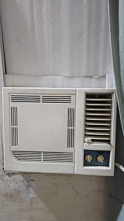 Window AC pona Ton