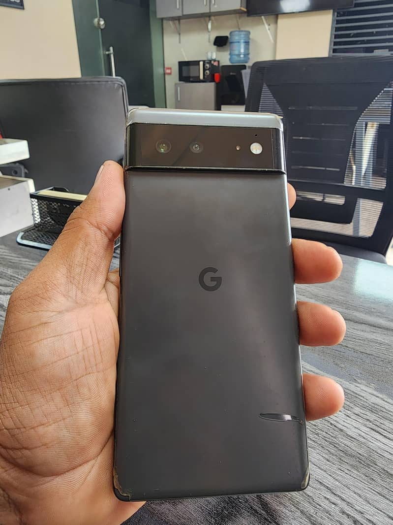 Google Pixel 6 4