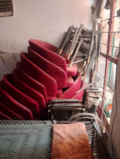 ransturant chairs
