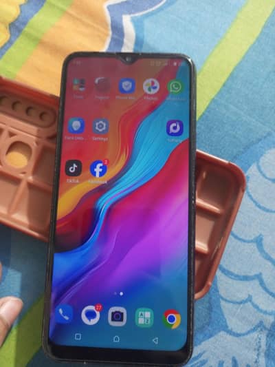 Infinix Hot 8 Lite