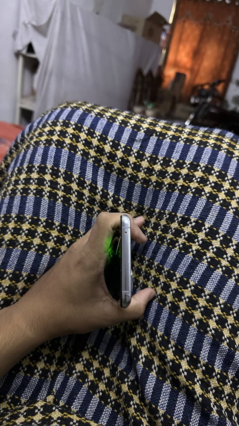 One Plus 8T 4