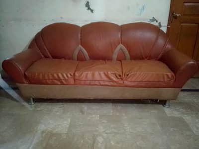 7 Seater Sofa Set (Four Pieces).