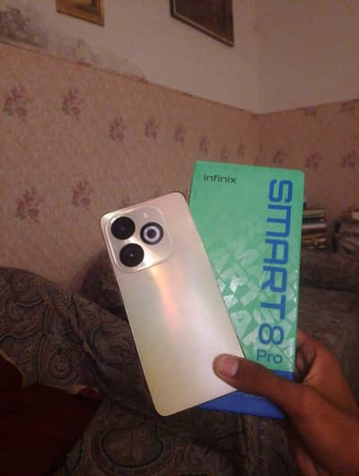 Infinix Smart 8 Pro