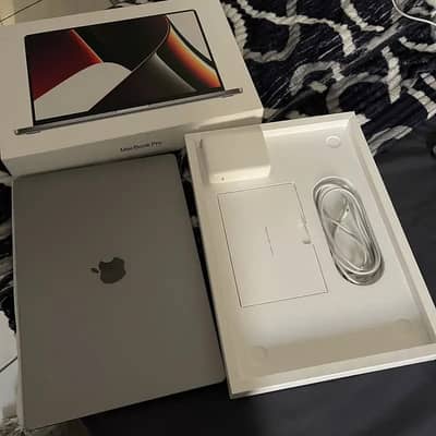 Apple MacBook M4 pro