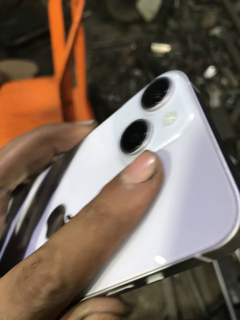 Apple iPhone 14 7