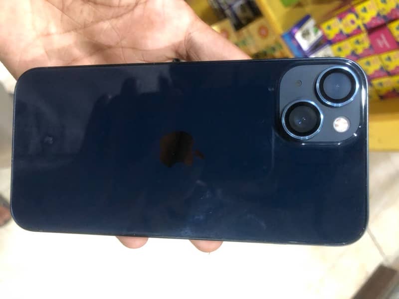 Apple iPhone 13 5