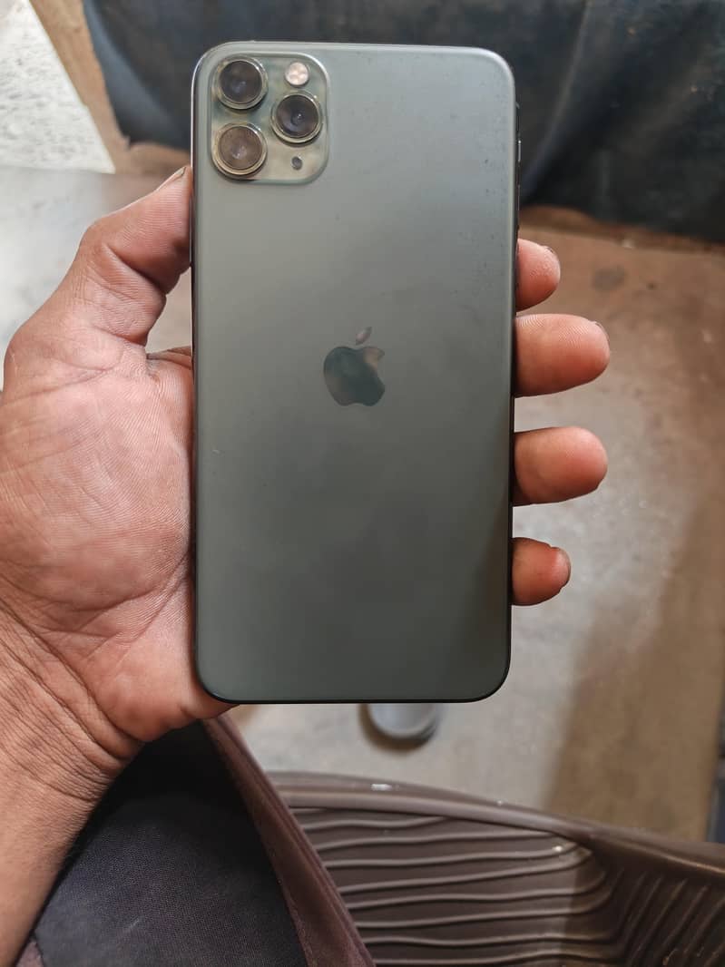 Apple iPhone 11 Pro Max 1