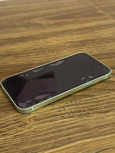 Apple iPhone 12