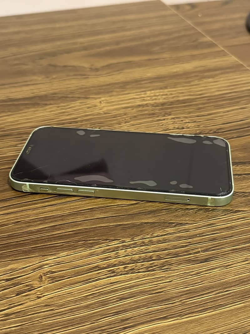 Apple iPhone 12 5