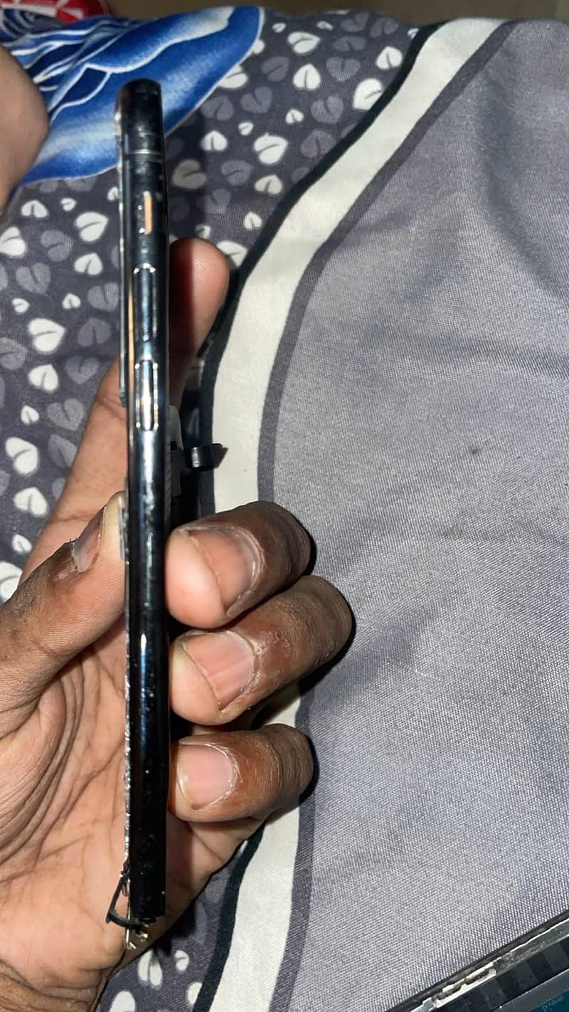 Apple iPhone X 6