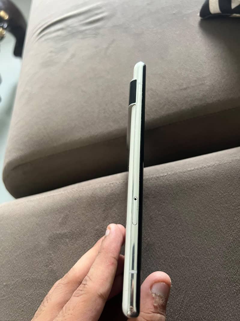 Google Pixel 6 Pro 2