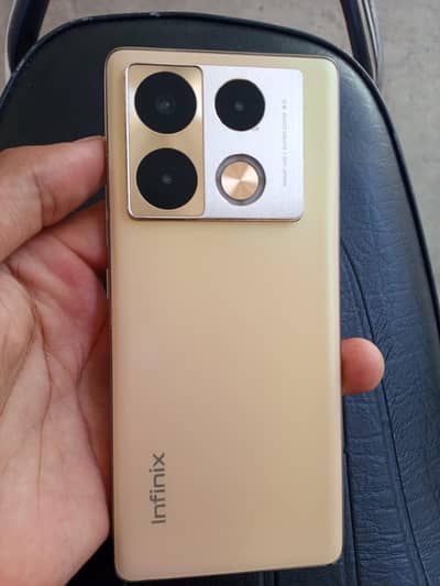 Infinix Note 40 Pro