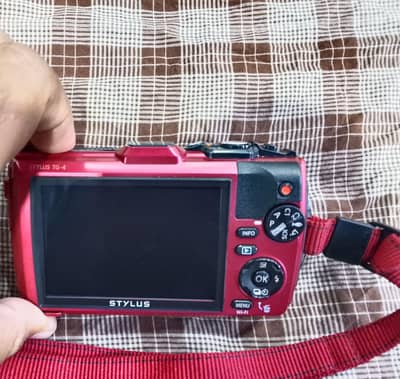 Olympus TG - 4