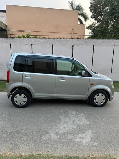 Nissan Otti 2010/13