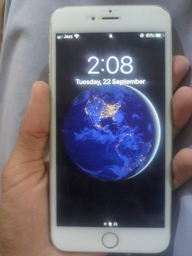 Apple iPhone 6 Plus 0