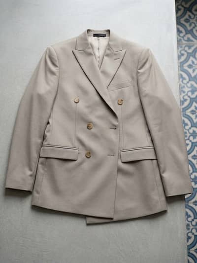 Charcoal Men's Light Beige Double-Breasted Suit– Worn Once!