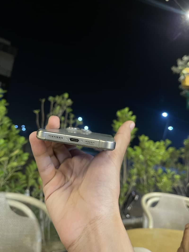 iPhone 15pro max 0