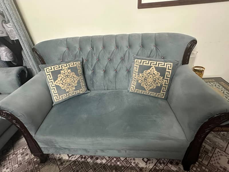 Sofa Set with Table – Good Condition 0