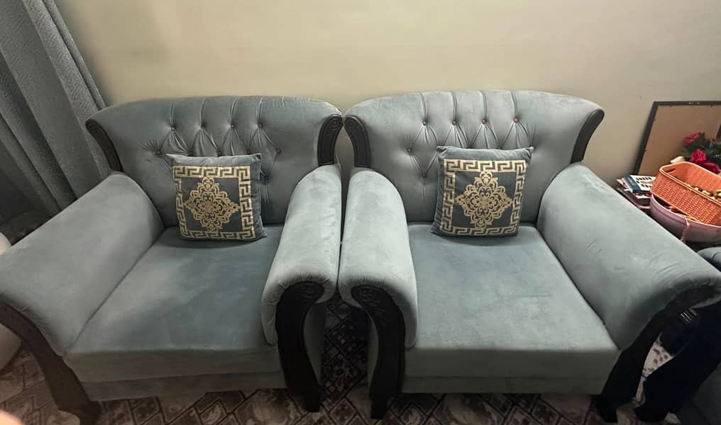 Sofa Set with Table – Good Condition 3