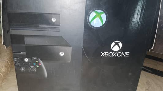 Xbox one fat 1tb with two controllers with games jail break